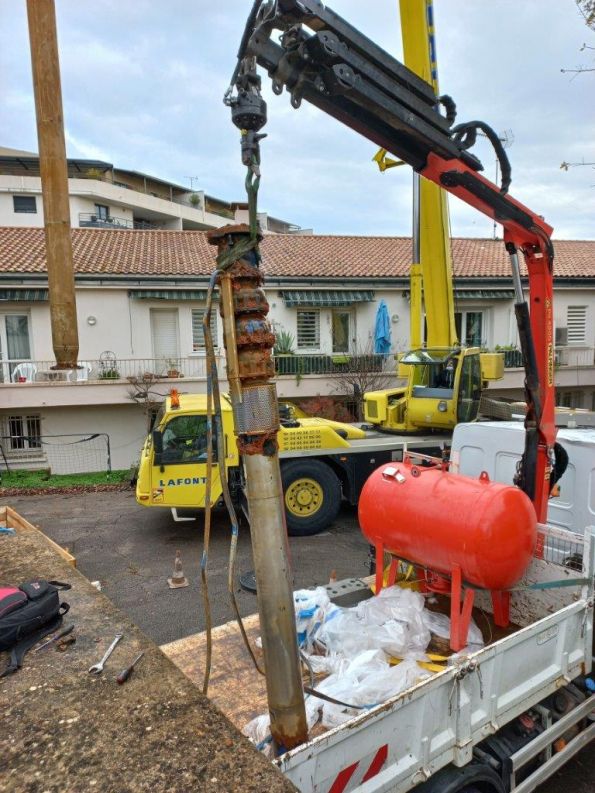 25.11.21 Renouvellement pompe exhaure la Crouzette Castelnau le lez (5)