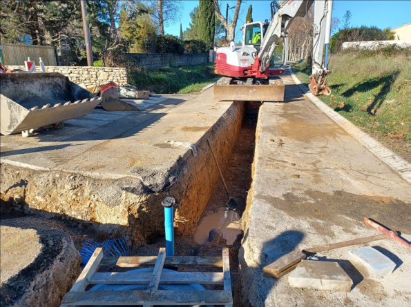 Saussines travaux de renforcement du réseau eau potable